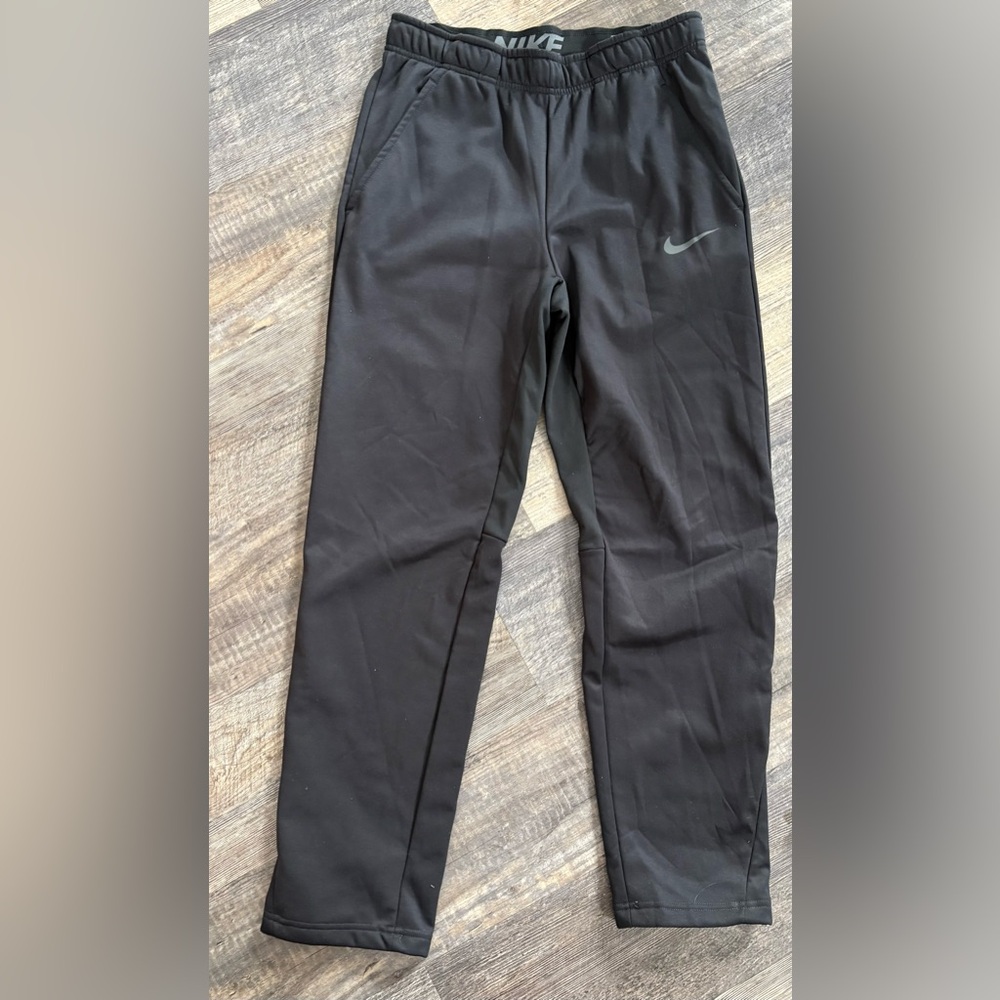 Nike Standard Fit pants Dri-Fit